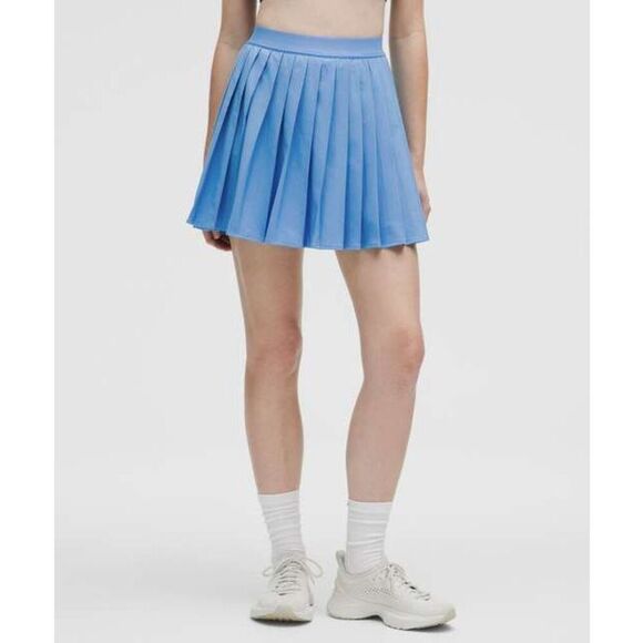HTF!!! Lululemon High-Rise Pleated Tennis Skirt size 6 Pool Party - Picture 1 of 4